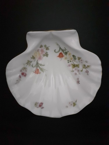 Wedgwood mirabelle shell - wedgwood,