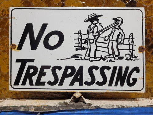 Vintage trespassing - vintage,