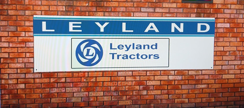 Leyland tractor banner classic - leyland,