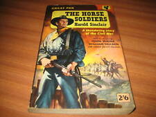 THE HORSE SOLDIERS BY HAROLD SINCLAIR GREAT PAN JOHN WAYNE COVER 1959
