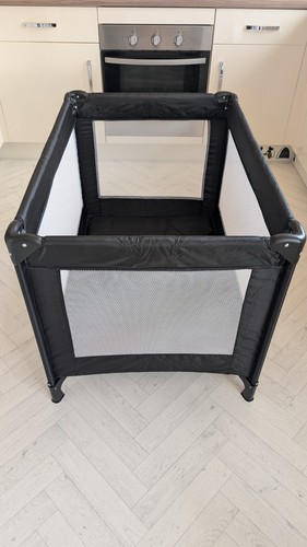 Red kite travel cot - red, playpen
