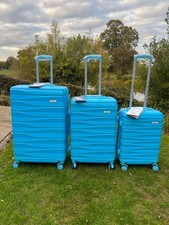 £50 for 3 Piece Lightweight