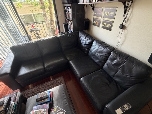 Black leather sofa - ,, used