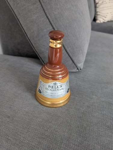 Vintage small wade bells - small,