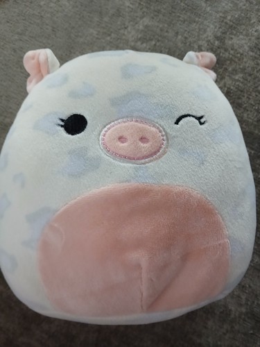 Squishmallows cute cuddly soft - cuddly,