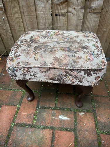 Retro small upholstered - small,