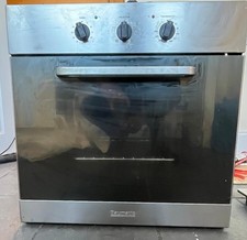 Built-In Electric Oven and Gas Hob