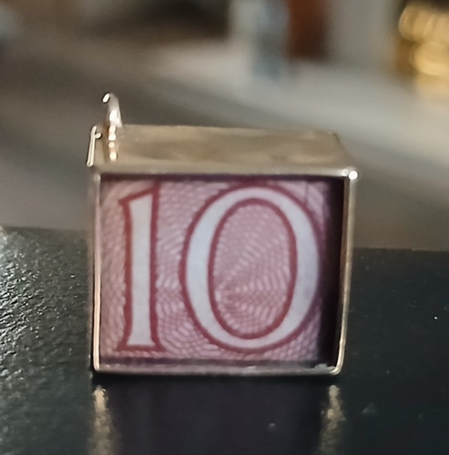 9ct yellow gold vintage - , cube