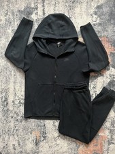 Rare Old Season Black Nike