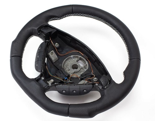 Flattened leather steering - flattened,