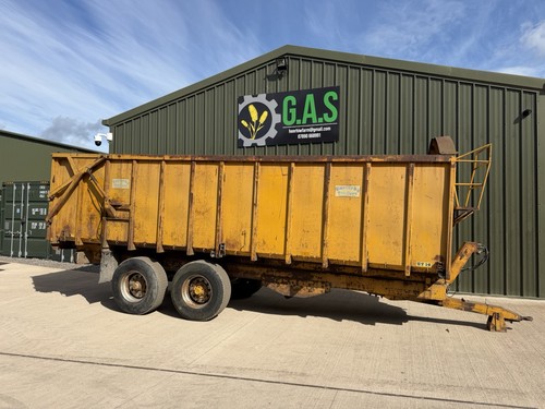 Ton tipping trailer muck - ton,
