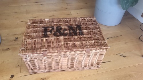 Fortnum and mason - fortnum, hamper