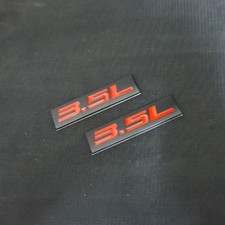 2x Blac Red 3.5L Metal Emblem