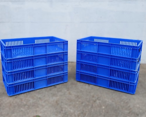 Vented euro stacking - euro,
