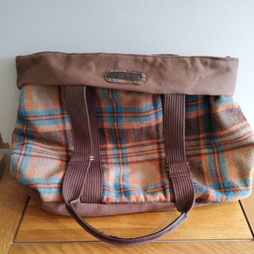 Weird fish ladies - ladies, plaid