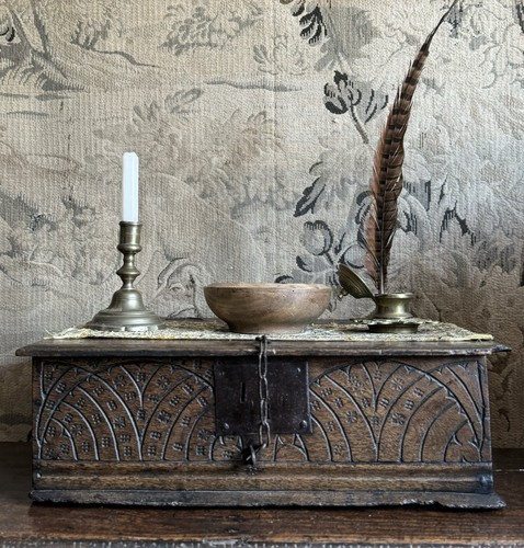 17th century carved oak - , bible