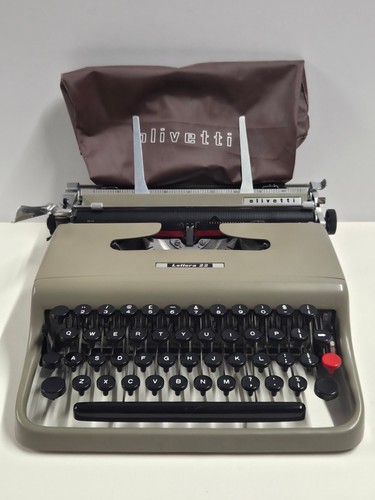 Olivetti lettera typewriter - lettera, 22