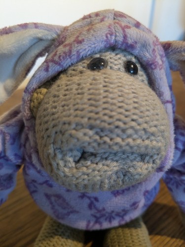 Tips knitted monkey wearing - monkey,