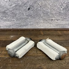 Vintage English 3-Speed White