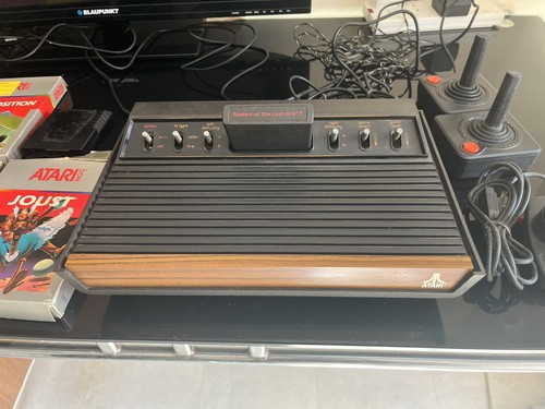 Atari 2600 console - -, 2