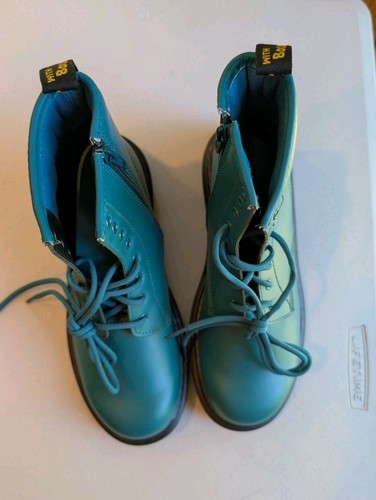 Nwots rare doc martens - doc,
