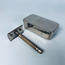VINTAGE METAL RAZOR - GILLETTE