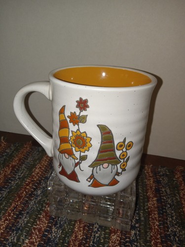 Jumbo heartland hive gnome - jumbo,