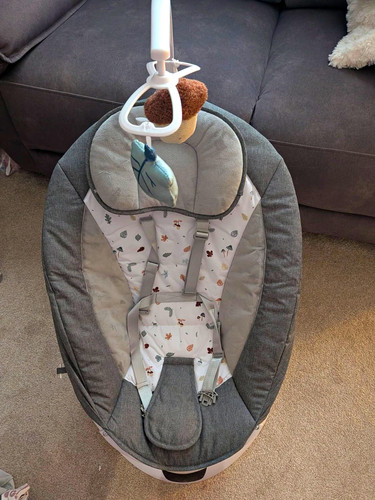 Grey white baby bouncing - white,