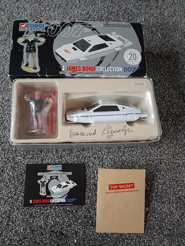Rare signed corgi classics - signed,