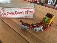 Vintage metal Stagecoach and horses (4) toy / collectable  in Original box