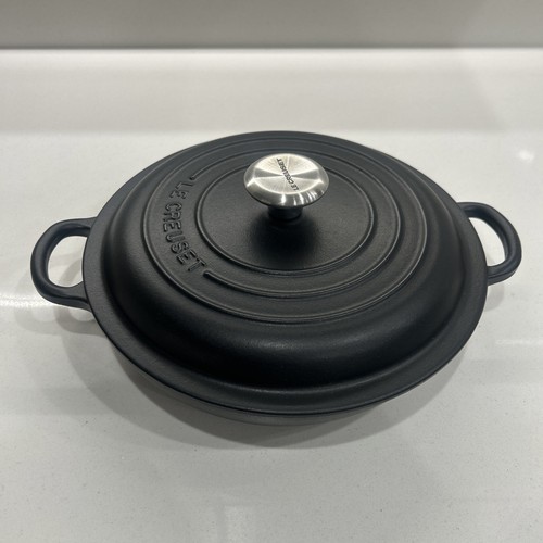 Creuset matte black - matte,