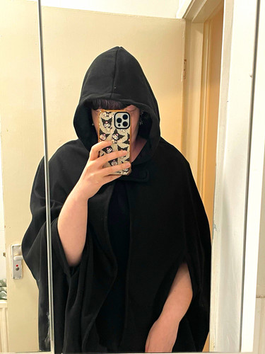 Black hooded cape costume - hooded,