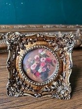Mini Baroque Gold Frame –