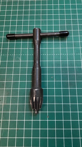 Oneway chuck pinion key - chuck, for