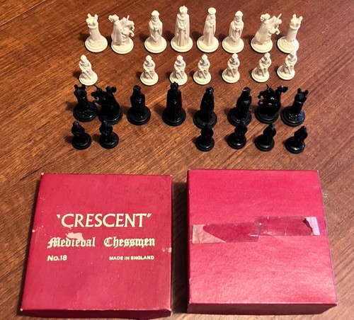 Crescent medieval chessmen - crescent,