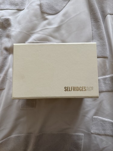 Selfridges magnetic close - magnetic,