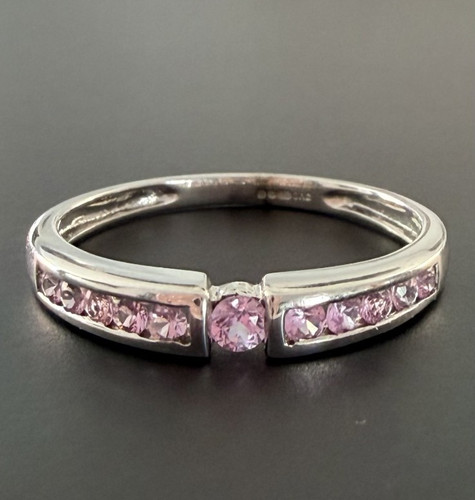 9ct 375 white - 9ct, 0.30ct