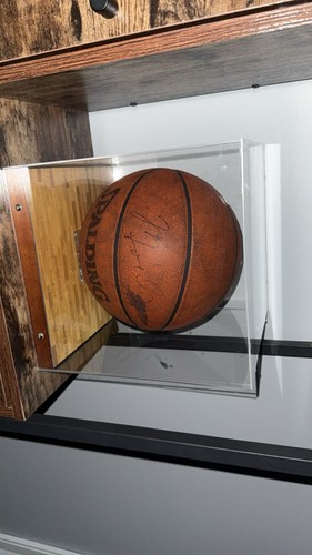 Michael jordan signed - michael, spalding
