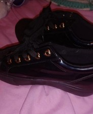 Black Trainers Size 6uk Only Worn Once Excellent Condition