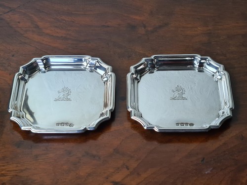 Fine pair crested - fine, of