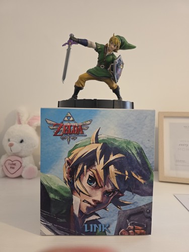 First figures f4f - first, 4