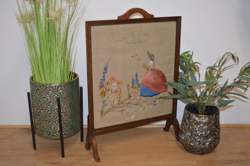 Vintage wooden oak - wooden, embroidered