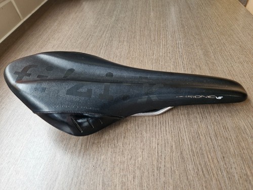 Fizik arione cycling - fizik, vs