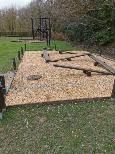 Play chip big woodchip pine - big, woodchip,