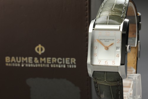 Near mint box baume - mint, w/box]