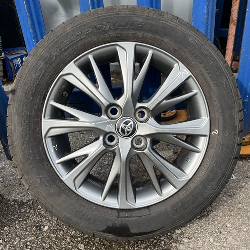 Toyota yaris mk3 2017 2018 - -,