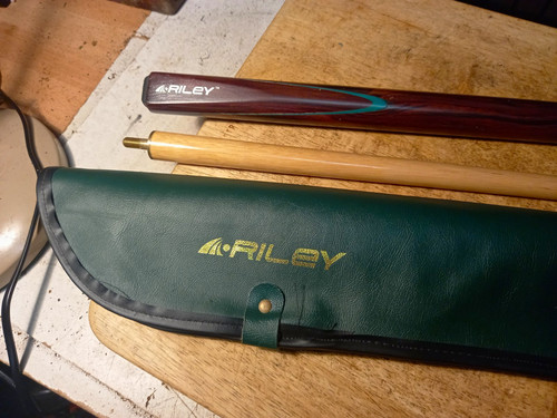 Riley snooker pool - or, 2-piece