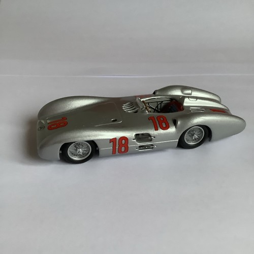 Minichamps mercedes benz - 1/43,