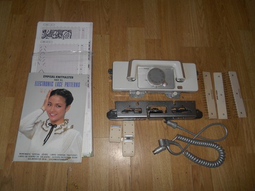 Silver reed knitmaster - silver,