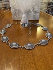 Vintage Style Engraved Elaborate Metal Conchos Antique Silver Tone Chain Belt